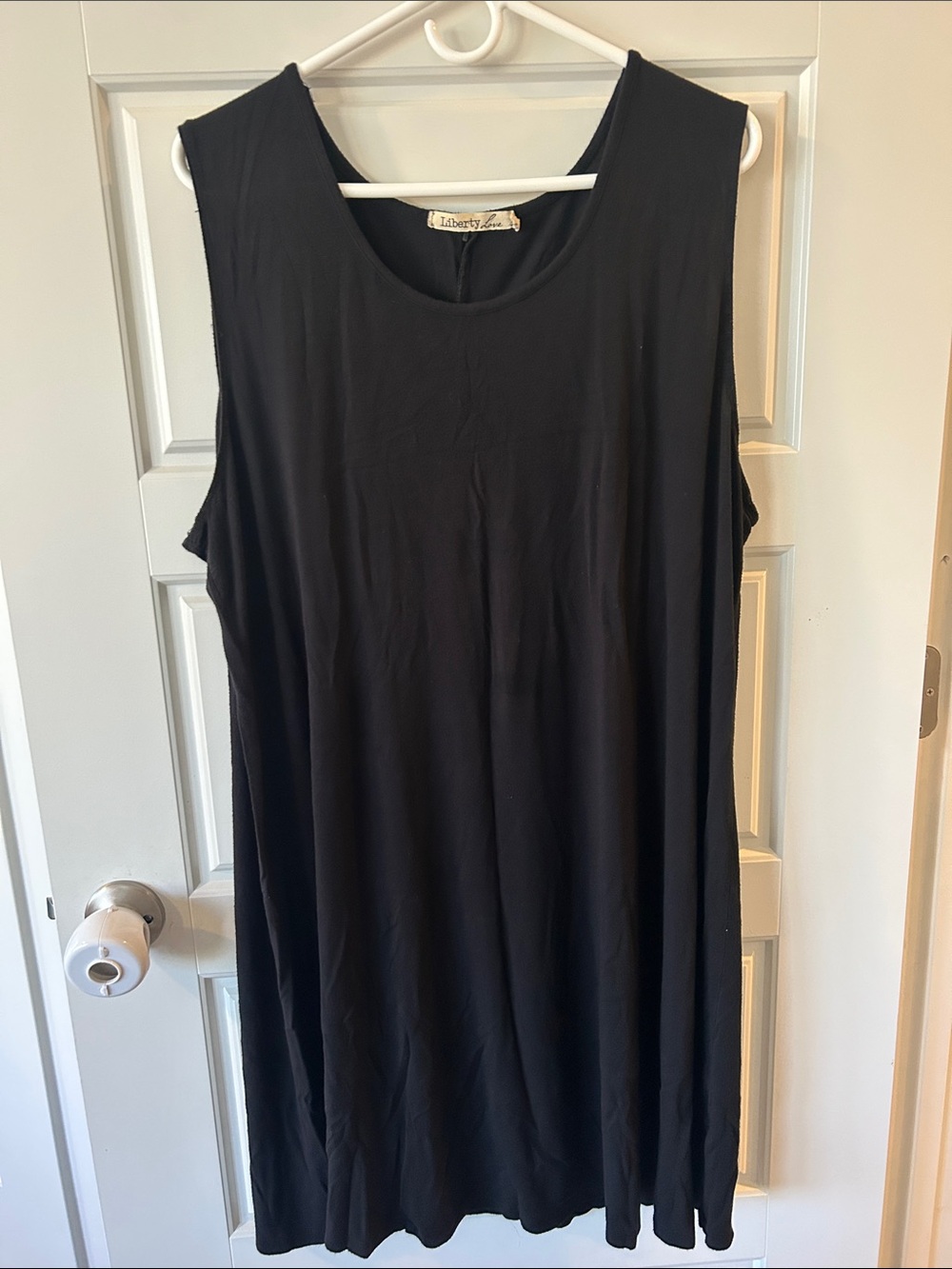 Classic Black Sleeveless Women's Dress